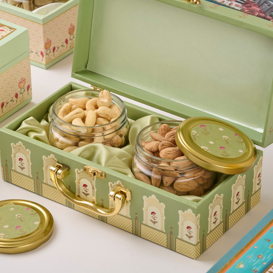 Corporate-gifting-brand-recall-with-luxury-Mewaz-hampers