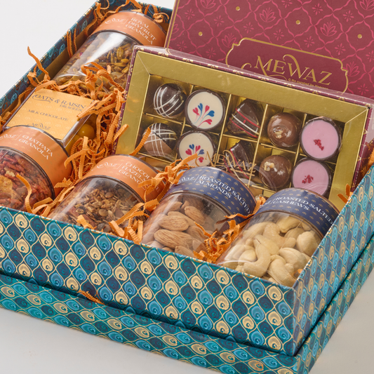 Personalised-corporate-gift-hampers-with-custom-client-gift-curation-by-Mewaz