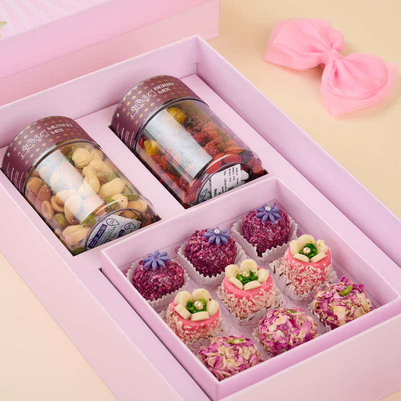 Hello, Sky Premium Gift Box - 180g Cashews + 180g Almonds + 9pc Dryfruit Mithai