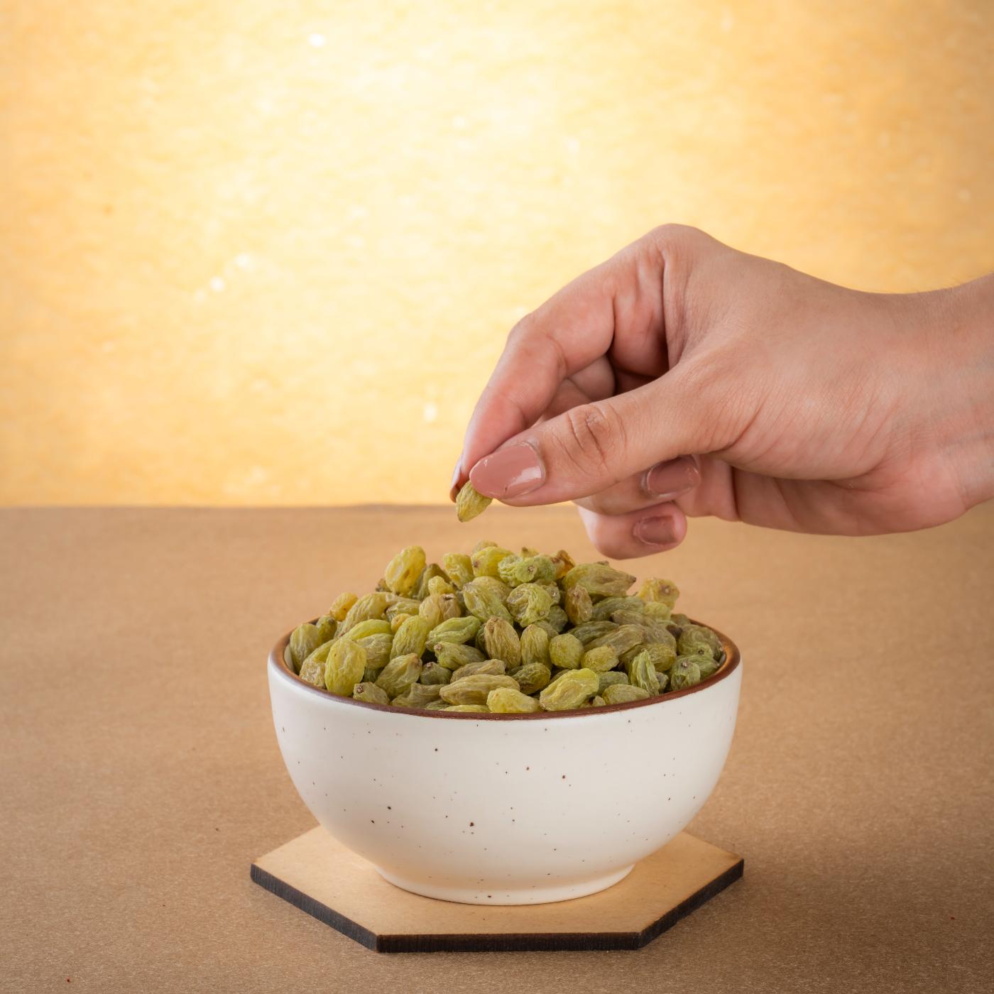 Mewaz Afghan Kismiss. Premium sun-dried Maharashtra