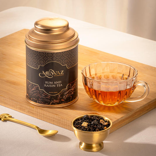 Flavored raisin tea blend